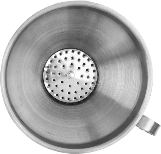 Vyjímatelné sítko pro čisté přelévání