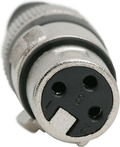 Třípólové XLR připojení