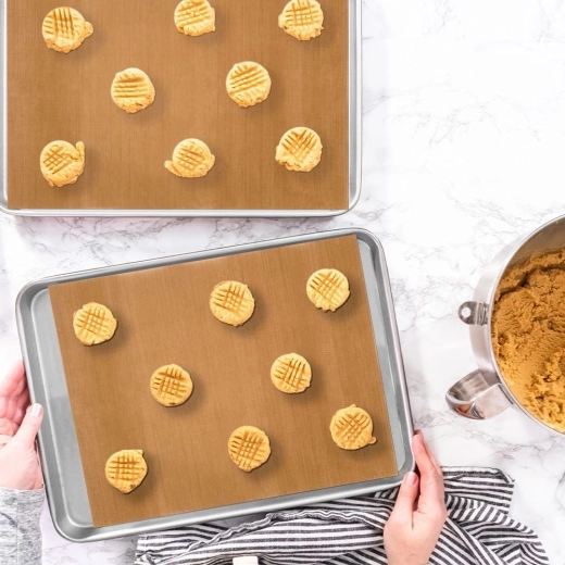 Nepřilnavý povrch pro dokonalé pečení