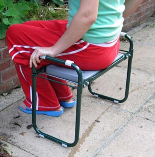 Univerzální 2v1: klekátko i sedátko