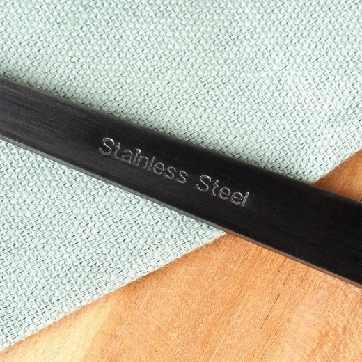 Saténová černá ocel pro moderní stůl