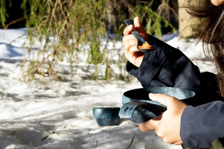 Lehká výbava do kempu i na sníh