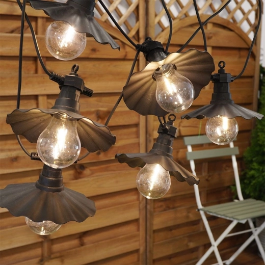 Teplé LED světlo pro útulnou atmosféru