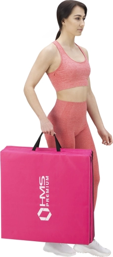 Pohodlné přenášení díky integrovaným úchytům