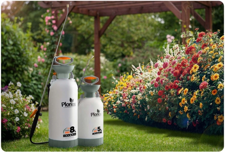 Velký objem 8 l a snadné plnění