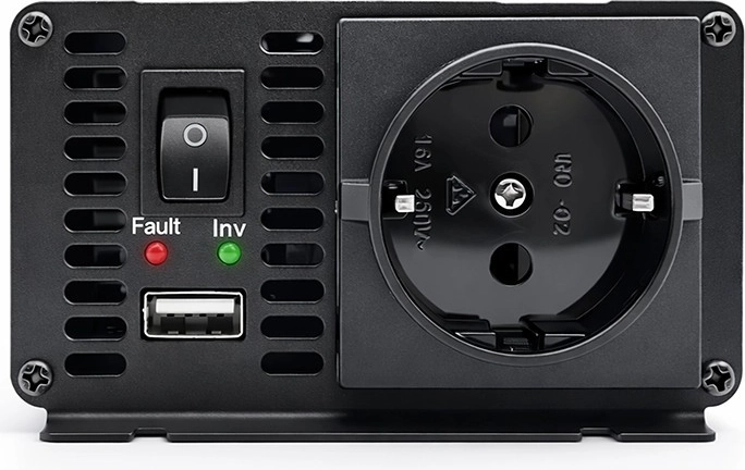 Pohodlné připojení: Schuko zásuvka a USB