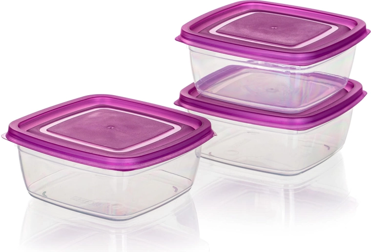 Stohovatelný tvar šetří místo