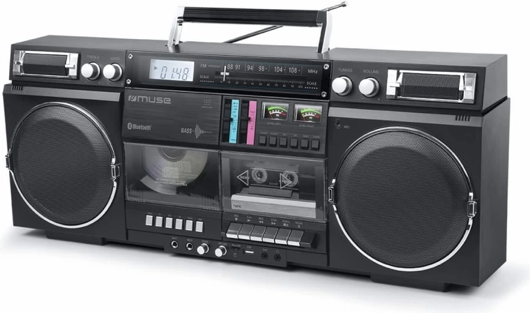 Boombox M-380 GB černý