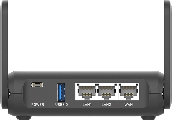 Konektivita a úložiště: gigabitové porty, USB 3.0 a MicroSD