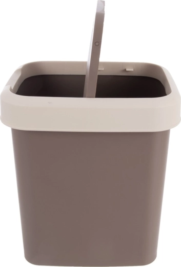 Výklopné víko pro pohodlné a čisté vyhazování