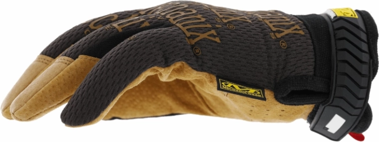 Zesílené švy a špičky prstů pro lepší úchop