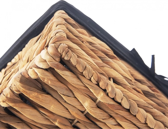 Ruční výroba a pevná konstrukce