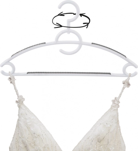 Otočný háček pro snadné zavěšení