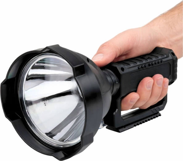 Silný soustředěný paprsek pro dlouhý dosvit