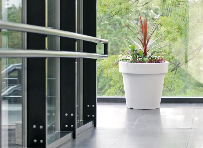 Univerzální do interiéru i exteriéru