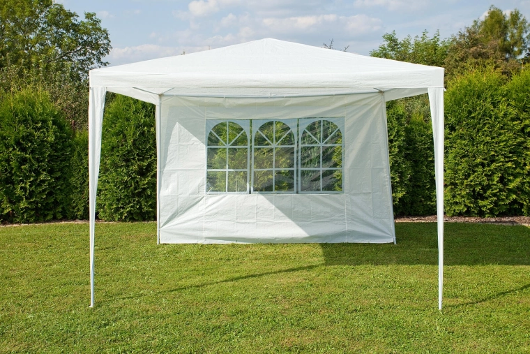 Okno pro světlo i soukromí