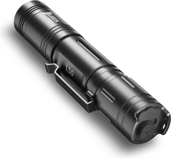 Odolná EDC konstrukce s klipem