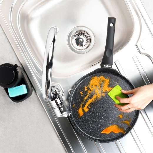 Komfortní rukojeť soft touch a snadná údržba