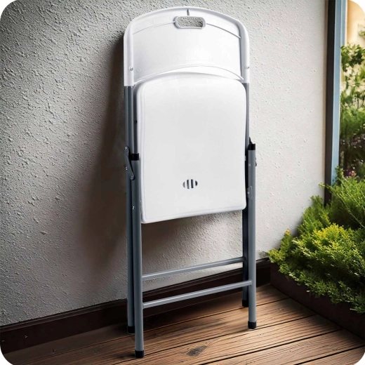 Skládací design šetří místo