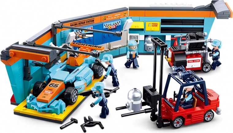 Závodní formule a vysokozdvižný vozík