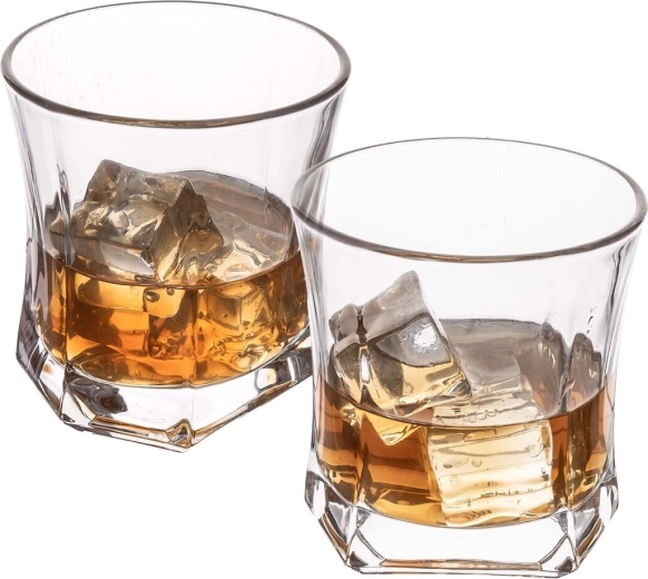 Objem 310 ml pro každodenní nápoje i drinky