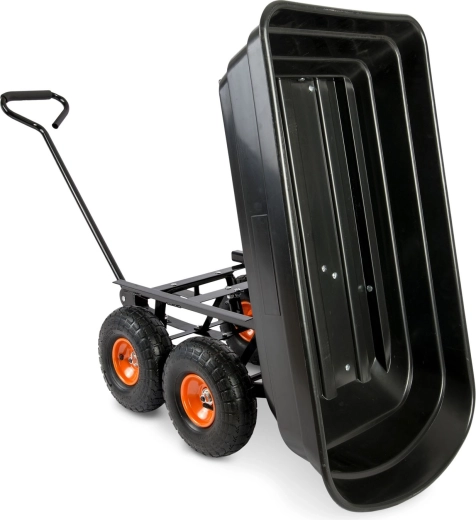 Snadné manévrování díky řiditelné nápravě