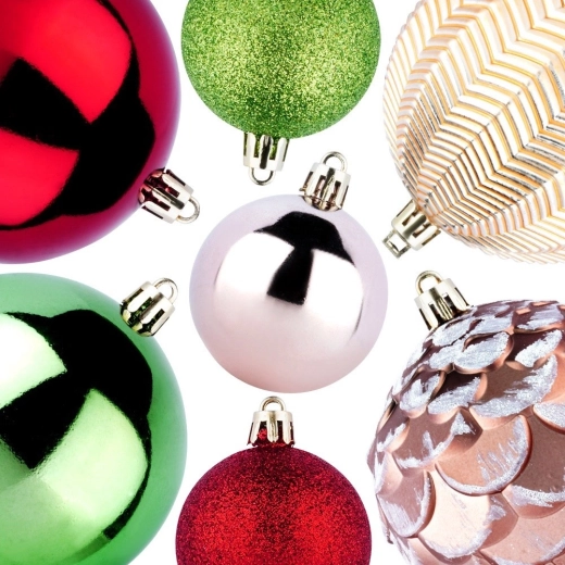 Mix velikostí a povrchů pro bohatý efekt