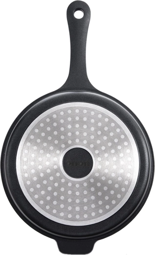 Kompatibilní se všemi sporáky včetně indukce