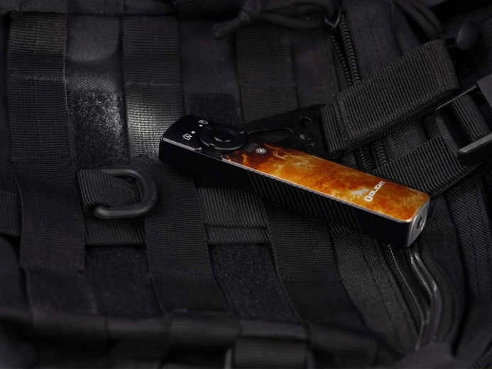 Plochý EDC design s klipem a magnetem