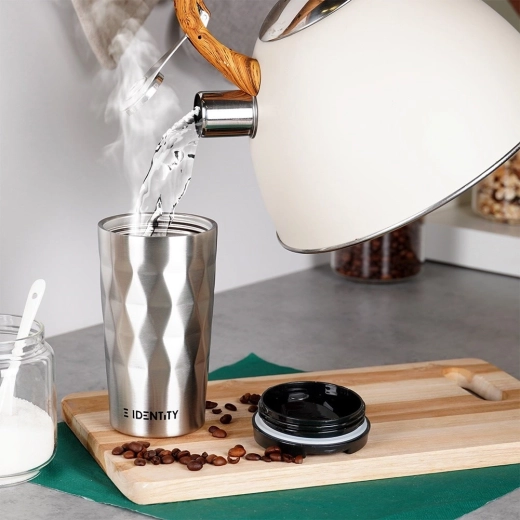 Dlouhá výdrž teploty díky vakuové izolaci