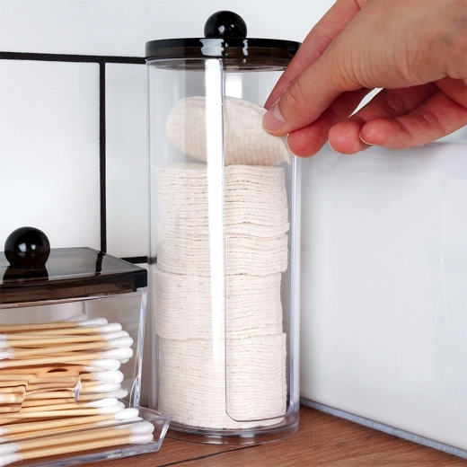 Praktický dávkovač do koupelny