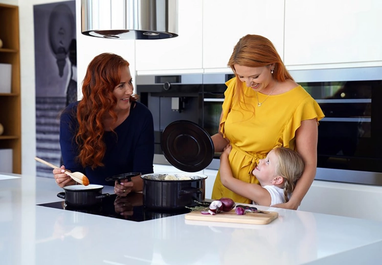 Udrží teplo i páru