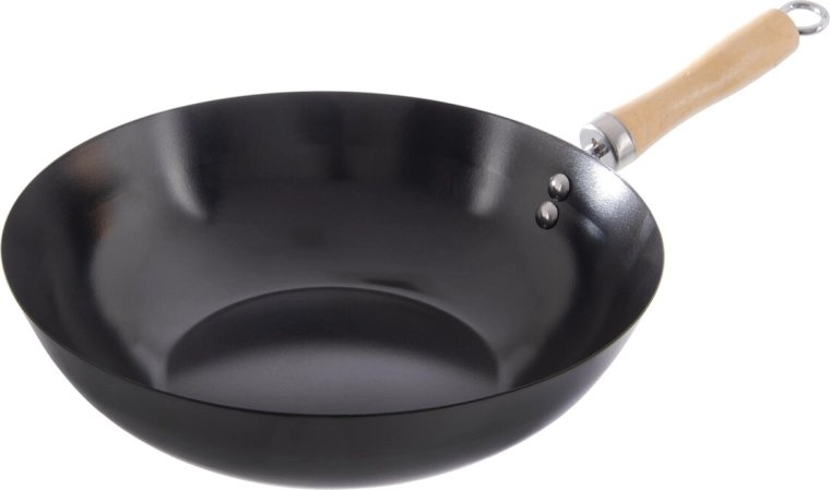 Průměr 30 cm i pro větší porce