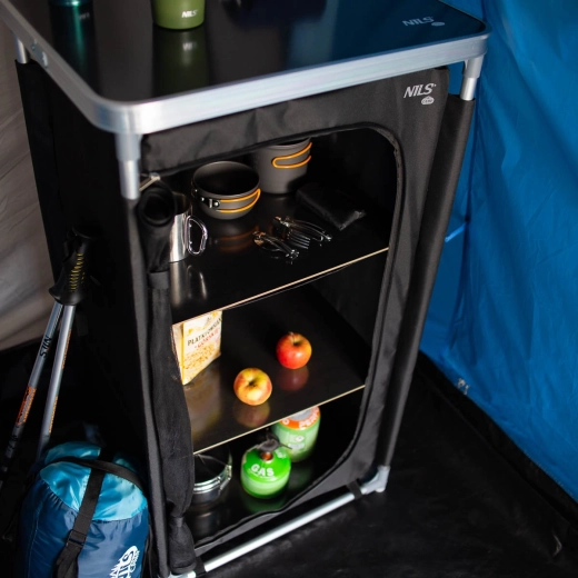 Tři police a horní deska pro maximální pořádek