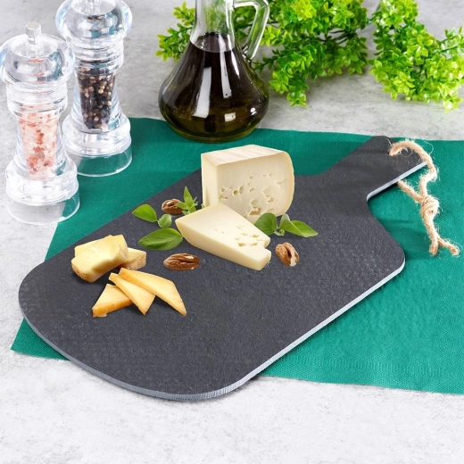 Pohodlná rukojeť a závěsné očko