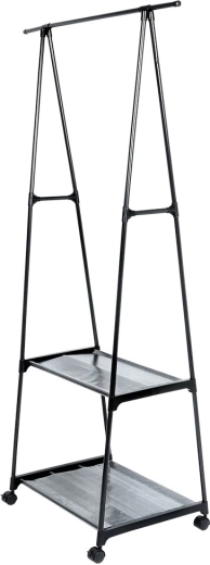 Stabilní kovová konstrukce v černé barvě