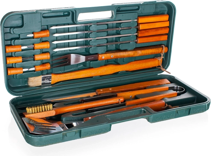 Nerezové nástroje s dřevěnými rukojeťmi