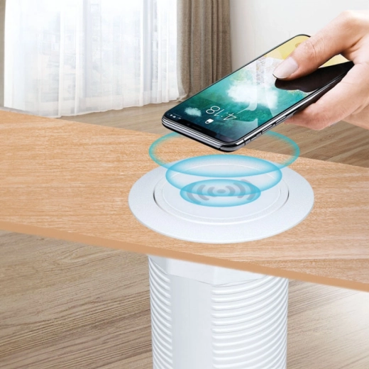 Bezdrátové nabíjení Qi 15 W ve vrchním krytu