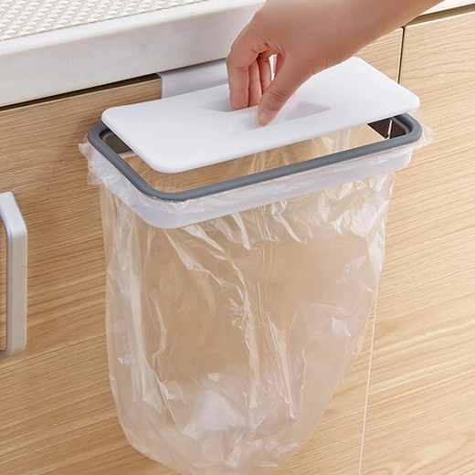 Závěsný držák pytlů na odpadky