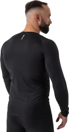 Ploché švy a ergonomický střih