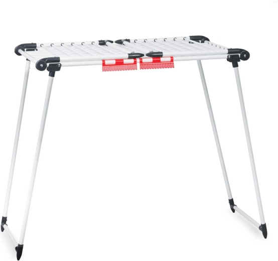 Držáky na drobné prádlo a silné příčky