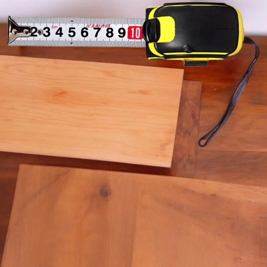 Přesné měření díky široké ocelové pásce