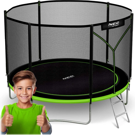 Pohodlný vstup díky kovovému žebříku