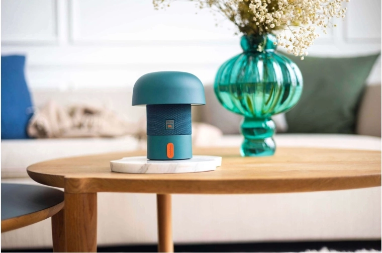SOUND BY JBL a 360° zvuk