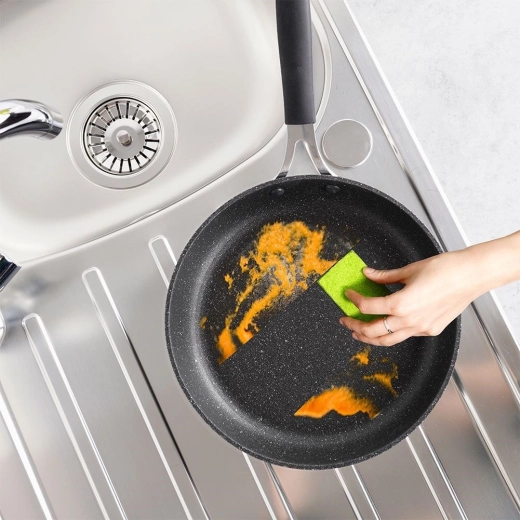 Ergonomická rukojeť a snadná údržba