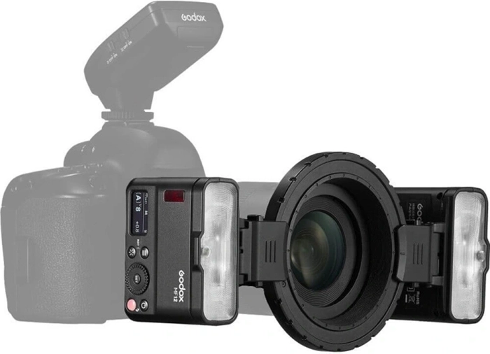Dva blesky pro přesné makro nasvícení