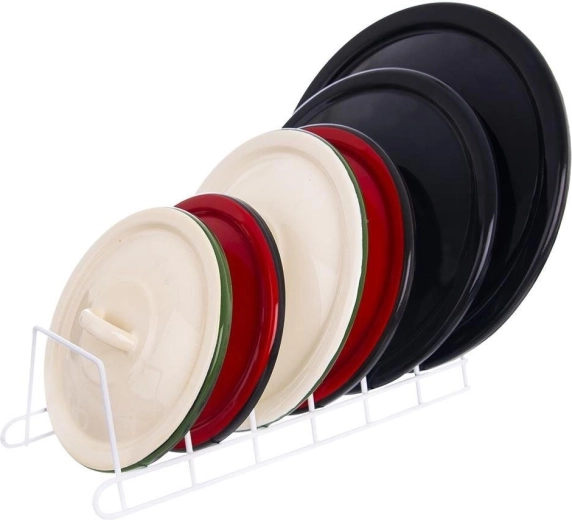 Odolná kovová konstrukce v bílé barvě