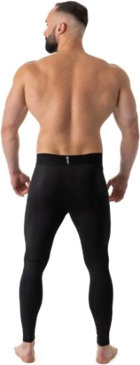 Široký pas a ploché švy