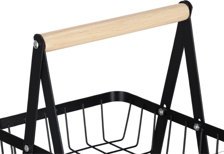 Odolný kov a přirozeně pohodlné madlo