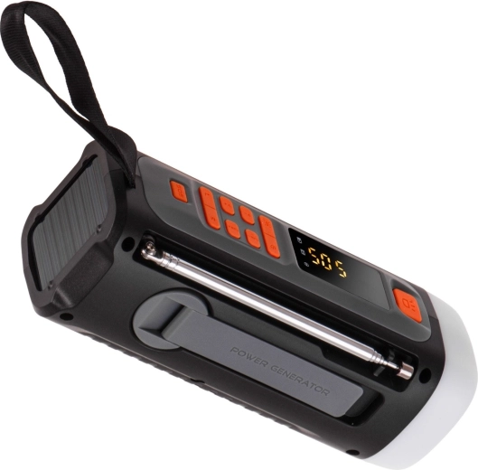 Tři zdroje napájení: solár, klika a USB‑C